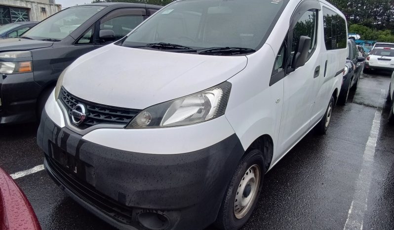 
								Nissan NV200 Vanette full									