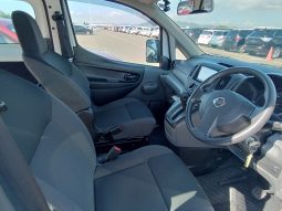 
										Nissan NV200 Vanette full									