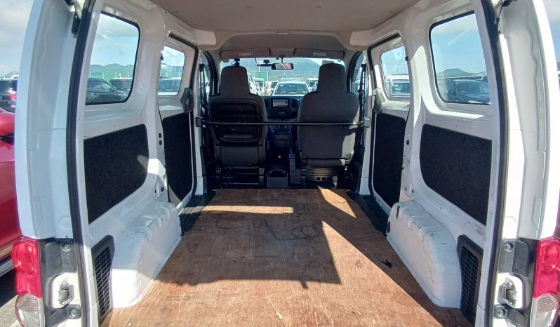 
								Nissan NV200 Vanette full									