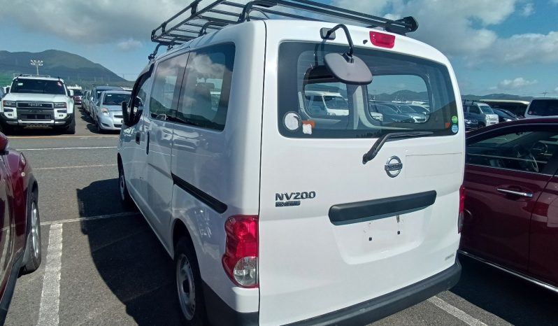 
								Nissan NV200 Vanette full									